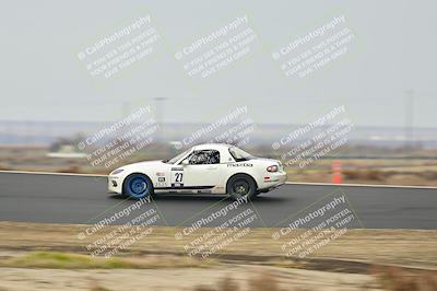 media/Jan-26-2025-CalClub SCCA (Sun) [[cfcea7df88]]/Group 1/Race/